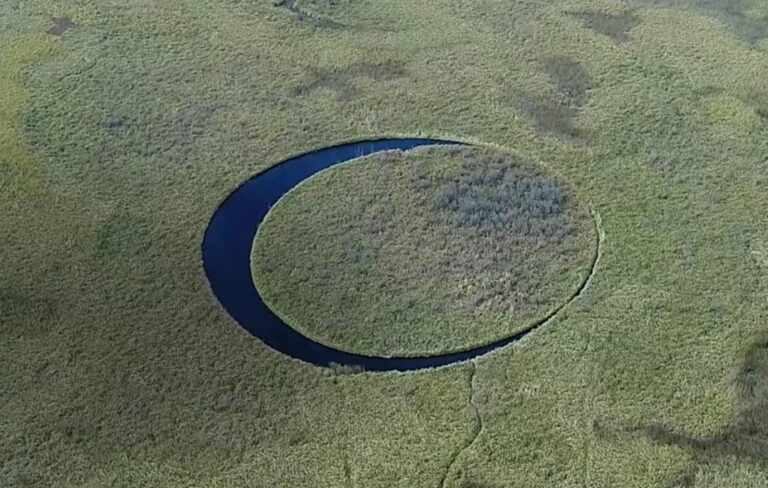 Circular Island in Argentina